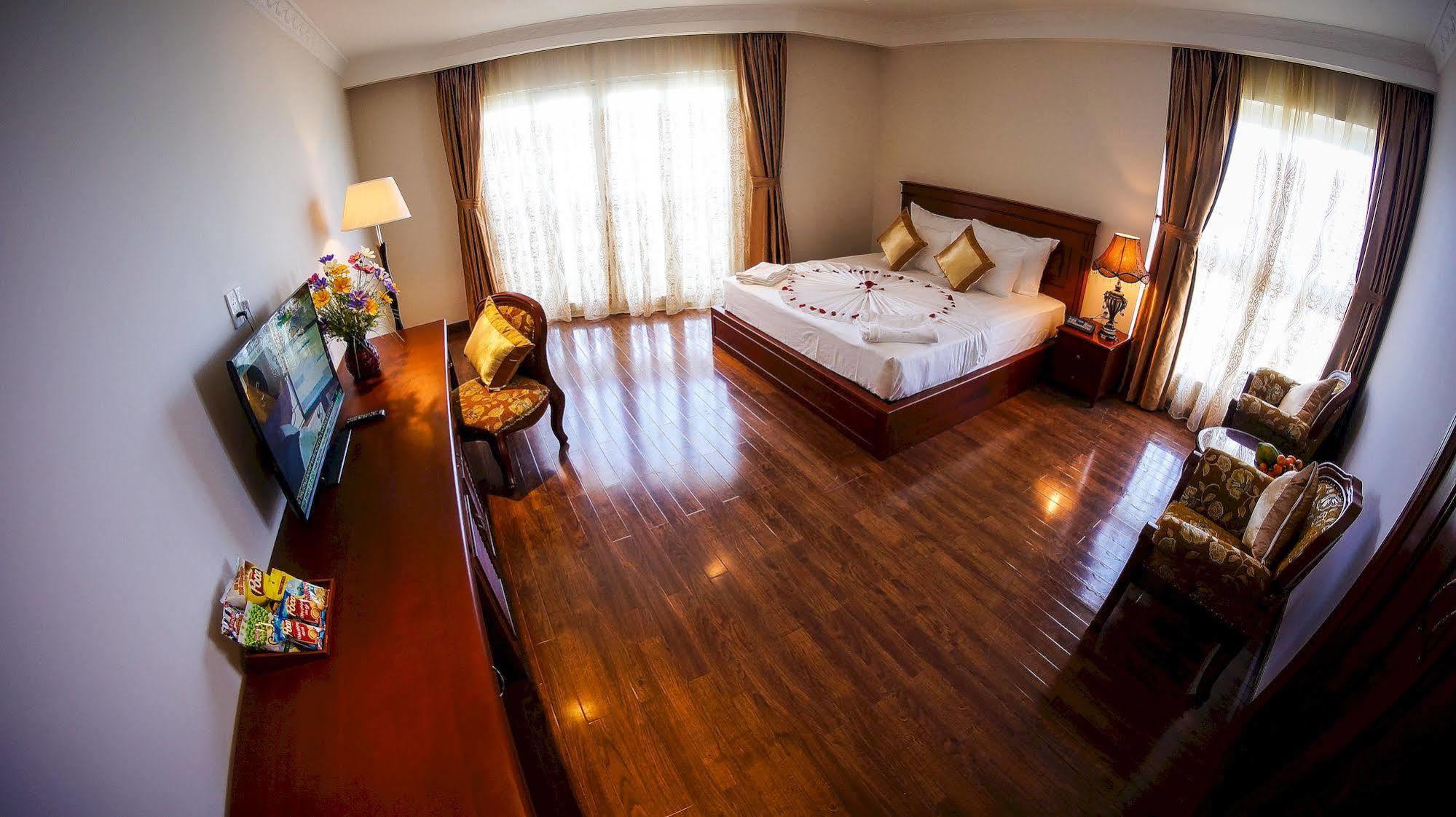 Nha Trang Palace Hotel Eksteriør billede